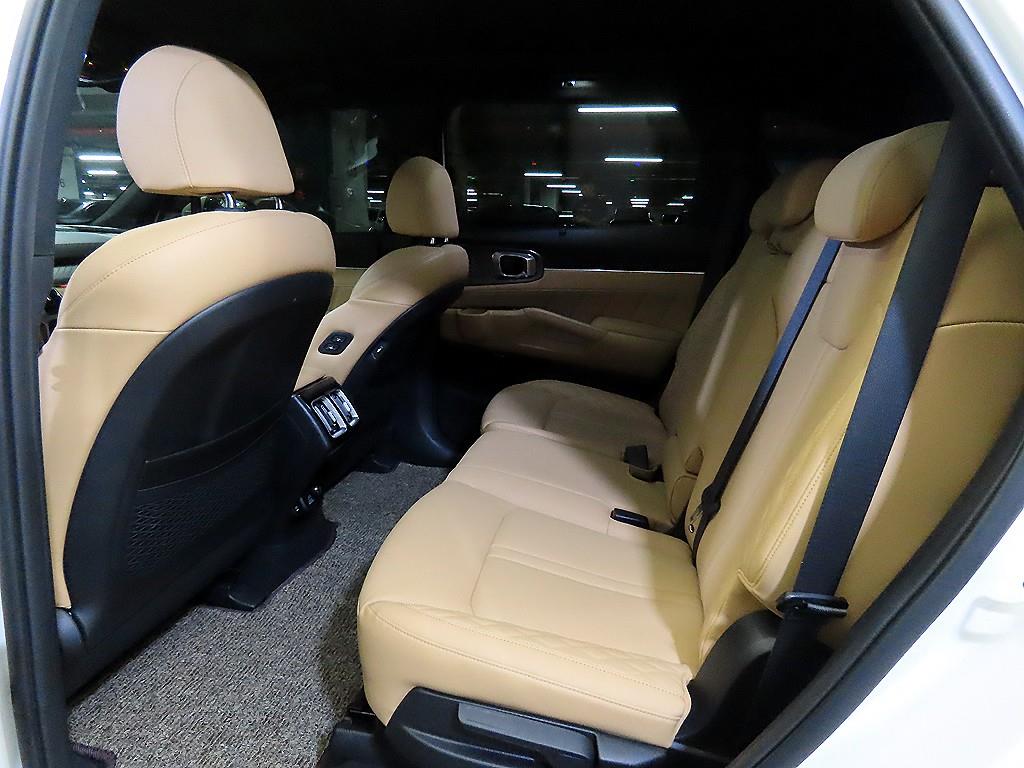 Kia Sorento — photo 07