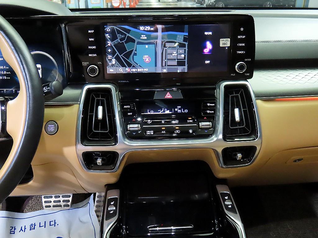 Kia Sorento — photo 11
