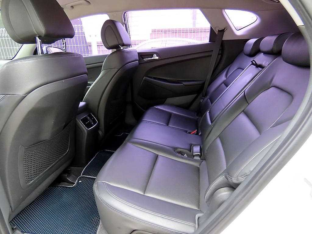 Hyundai Tucson — photo 08