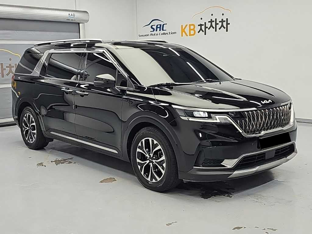 Kia Carnival — photo 04