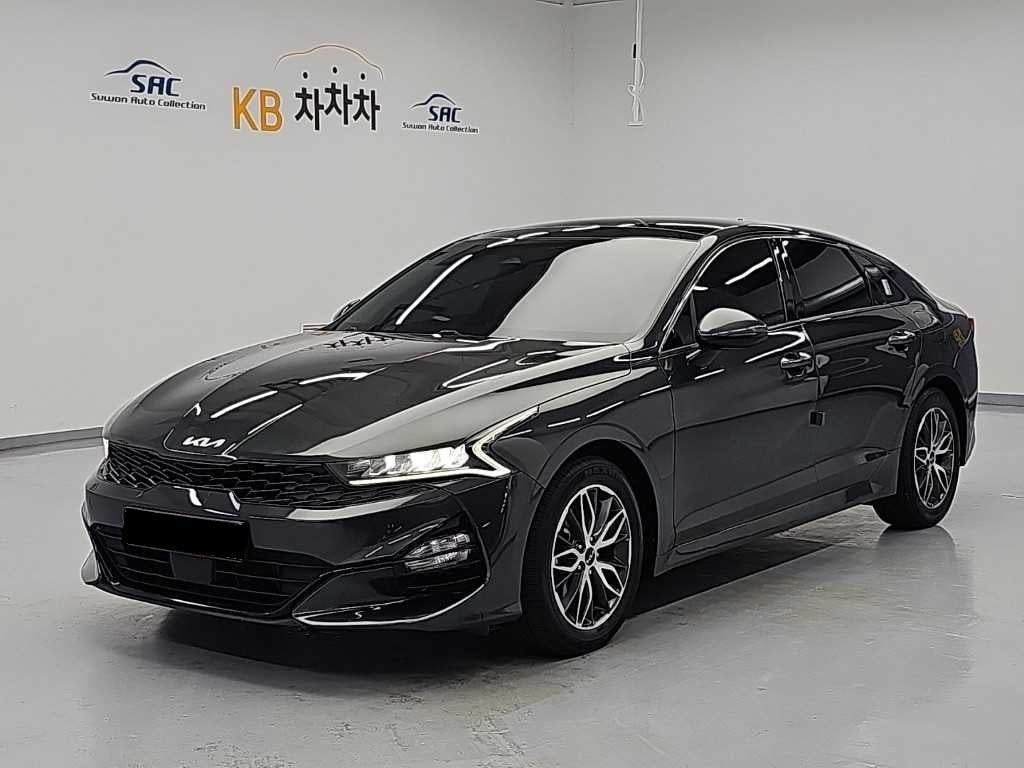 Kia K5 — photo 01