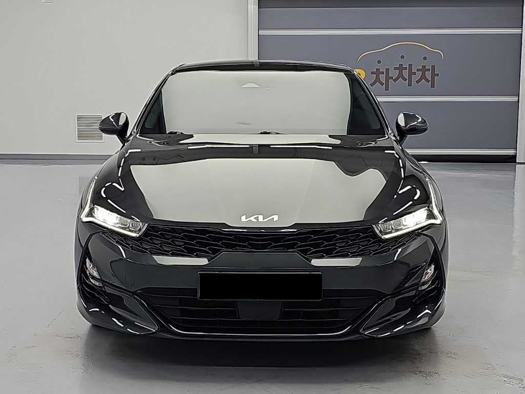 Kia K5 — photo 02