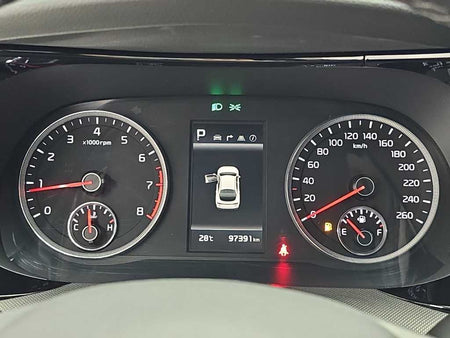 Kia K5 — photo 06