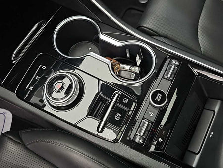 Kia K5 — photo 08