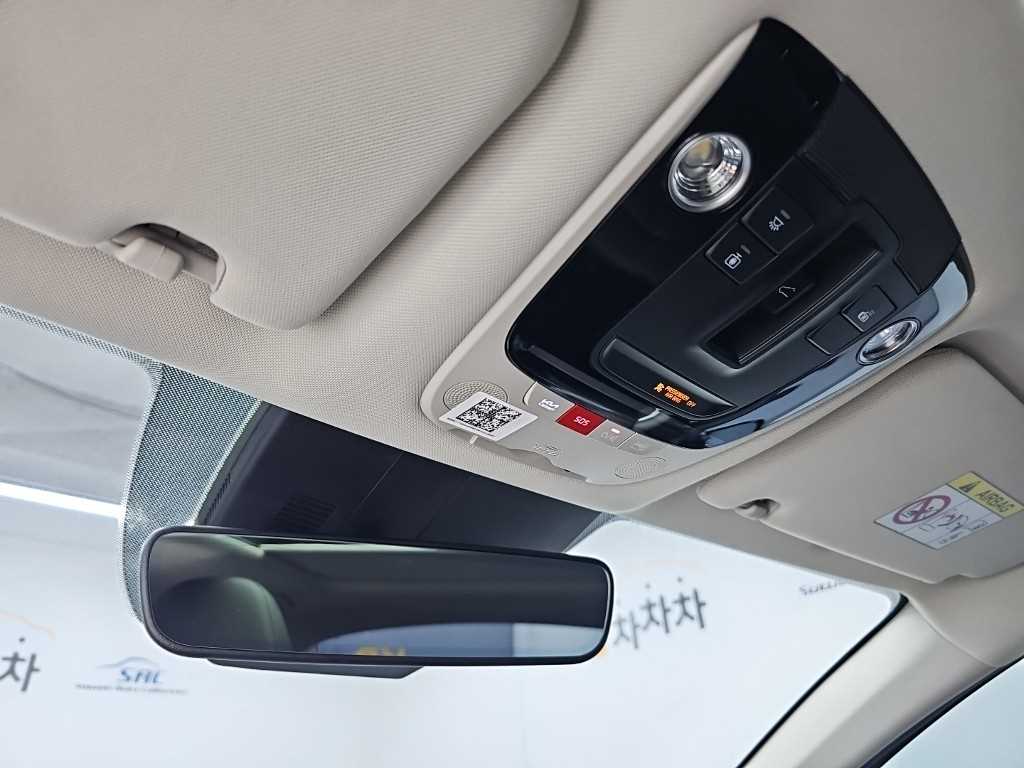 Kia K5 — photo 17