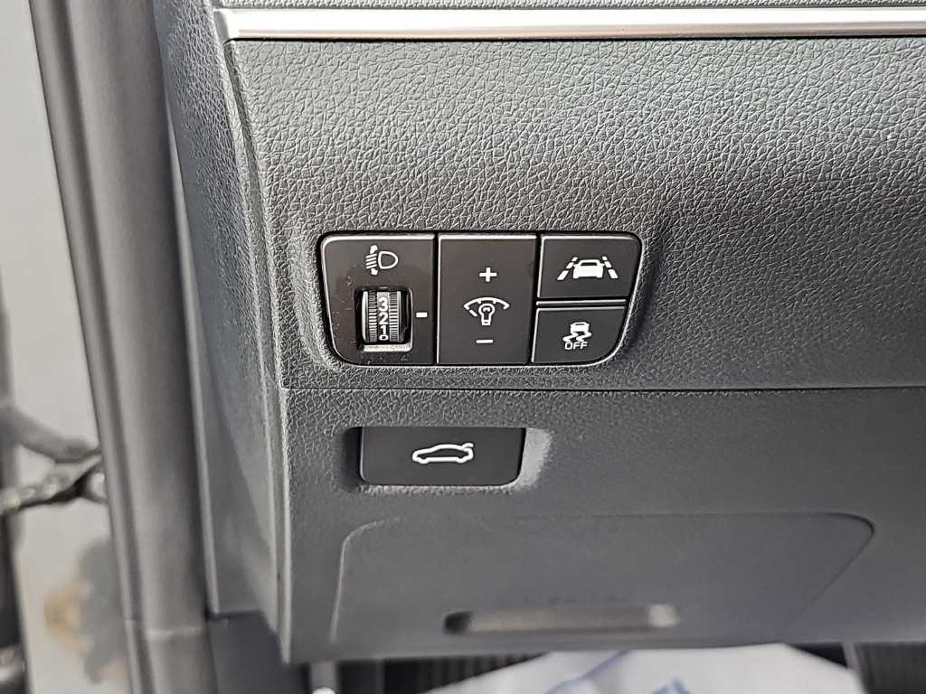 Kia K5 — photo 19