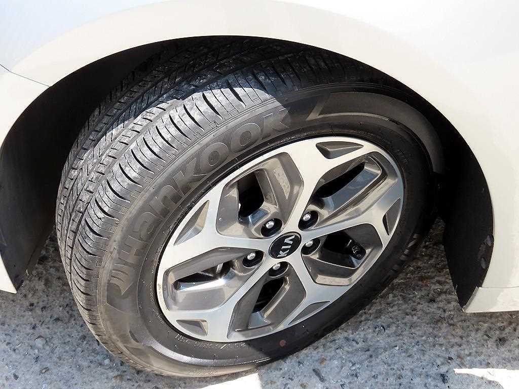 Kia K5 — photo 19