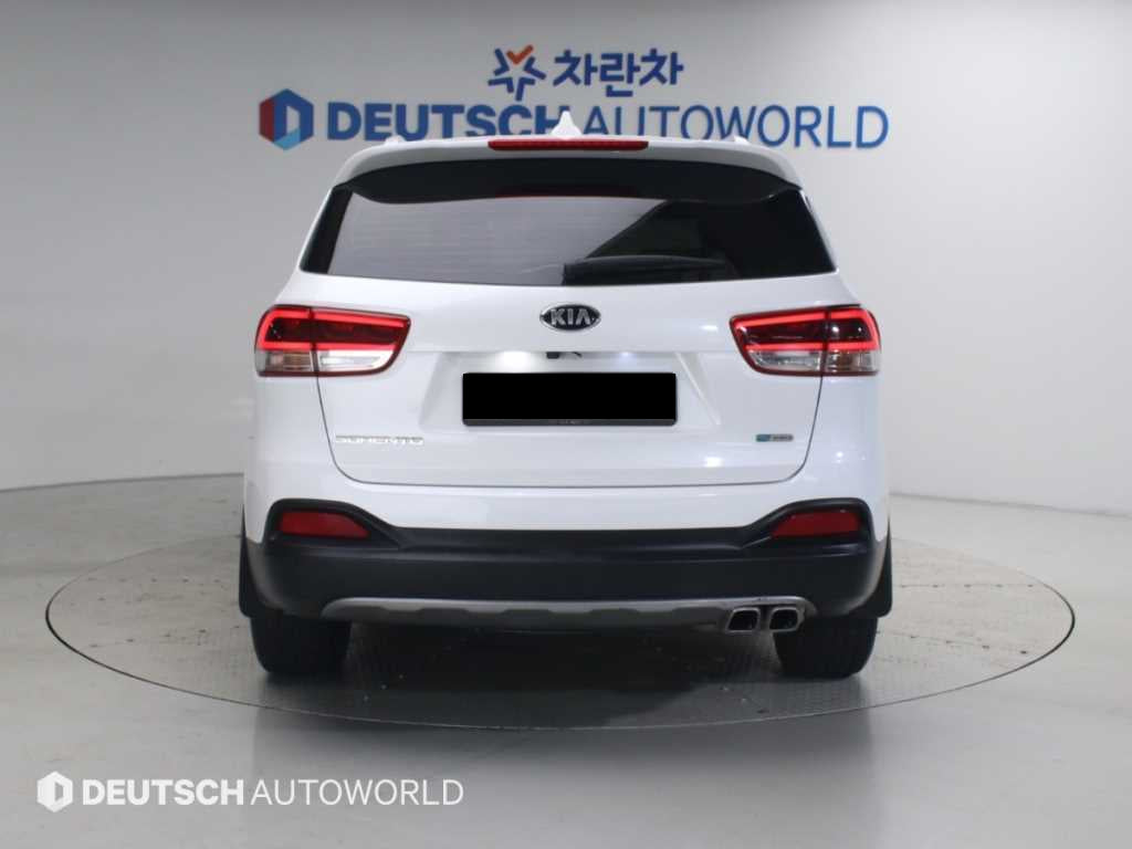 Kia Sorento — photo 04