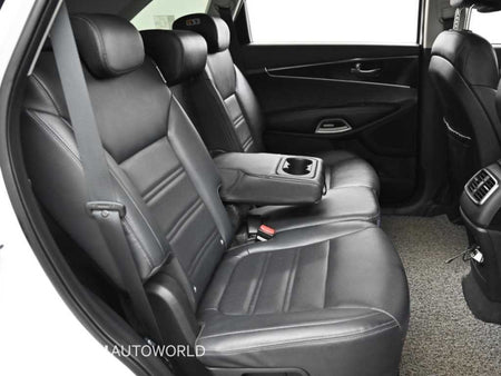 Kia Sorento — photo 12