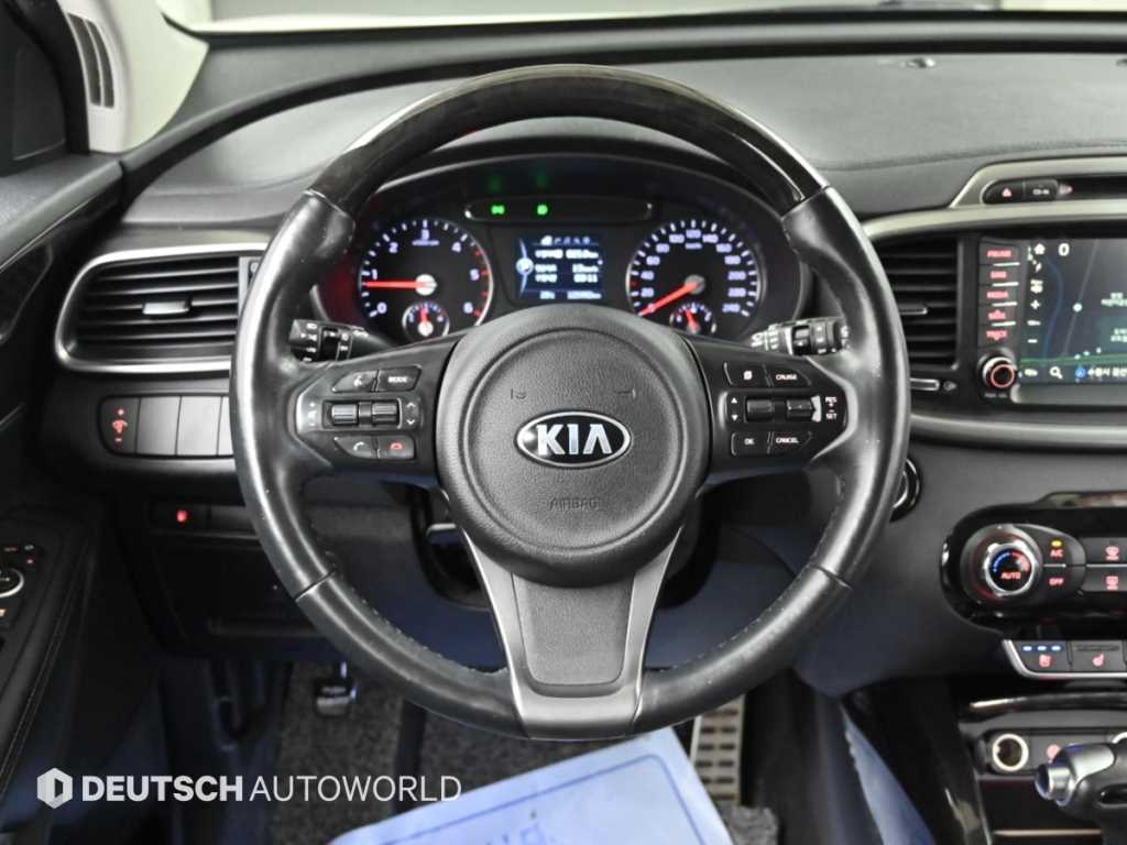 Kia Sorento — photo 13