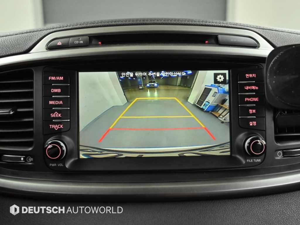 Kia Sorento — photo 15