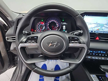 Hyundai Avante — photo 09