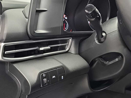Hyundai Avante — photo 16