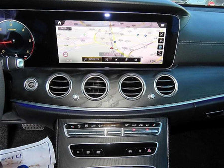 Mercedes-Benz E-Class — photo 13