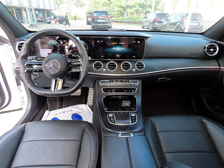 Mercedes-Benz E-Class — photo 07