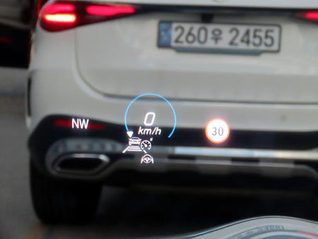 Mercedes-Benz E-Class — photo 10