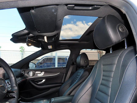 Mercedes-Benz E-Class — photo 16