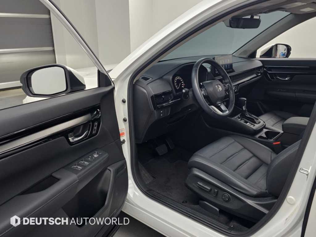 Honda CR-V — photo 11