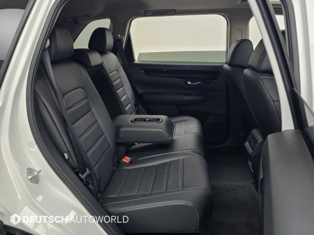 Honda CR-V — photo 12