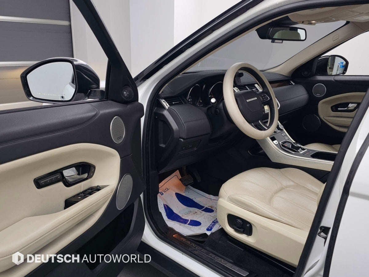 Land Rover Range Rover Evoque — photo 11