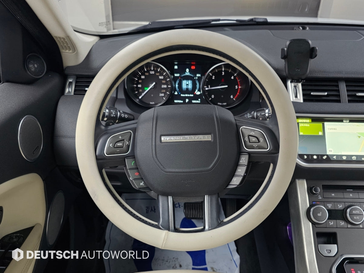 Land Rover Range Rover Evoque — photo 13