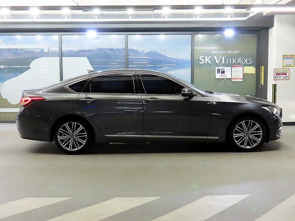 Genesis G80 — photo 03