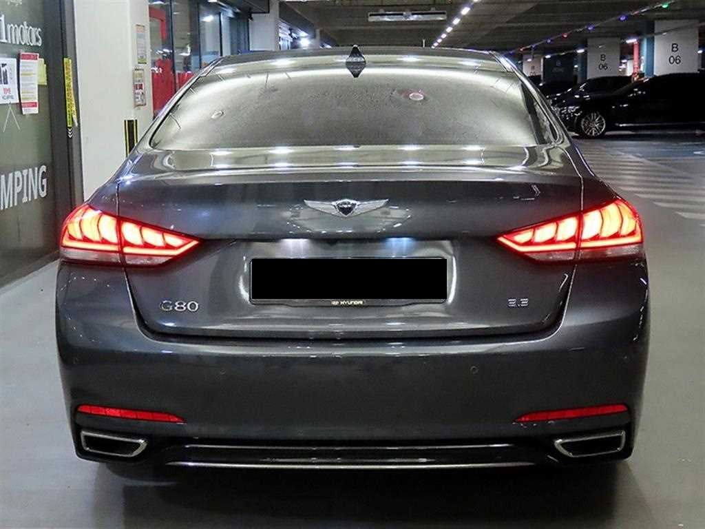 Genesis G80 — photo 05