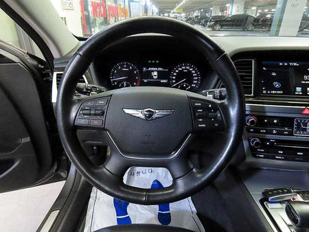 Genesis G80 — photo 08