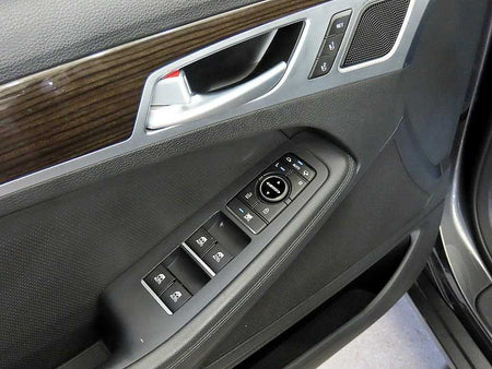 Genesis G80 — photo 13