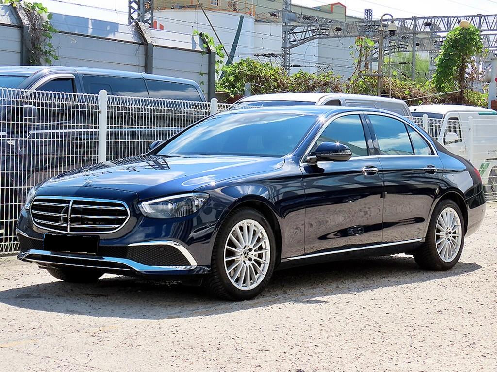 Mercedes-Benz E-Class — photo 02