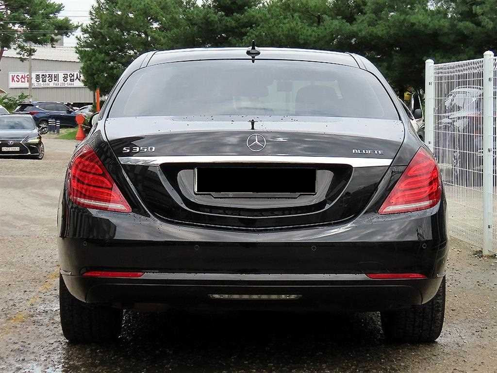 Mercedes-Benz S-Class — photo 04