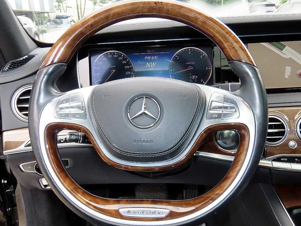 Mercedes-Benz S-Class — photo 08