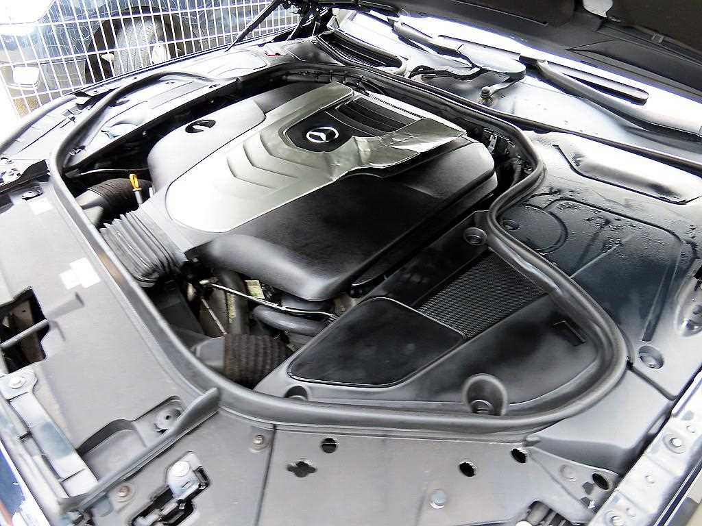 Mercedes-Benz S-Class — photo 19