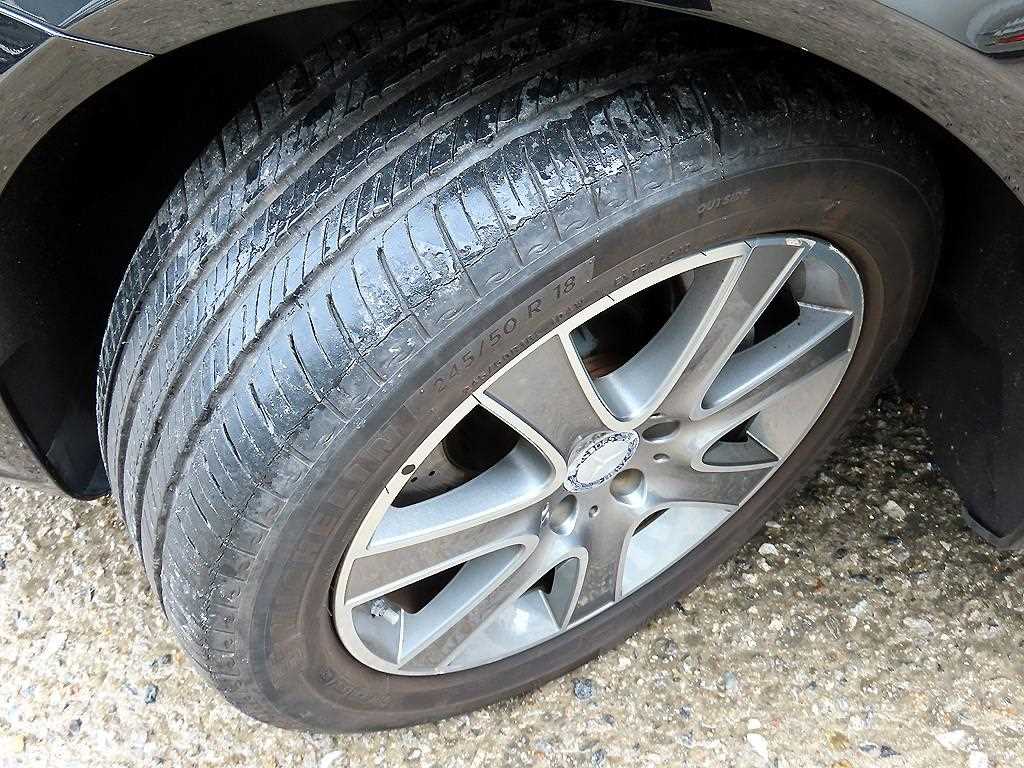 Mercedes-Benz S-Class — photo 20