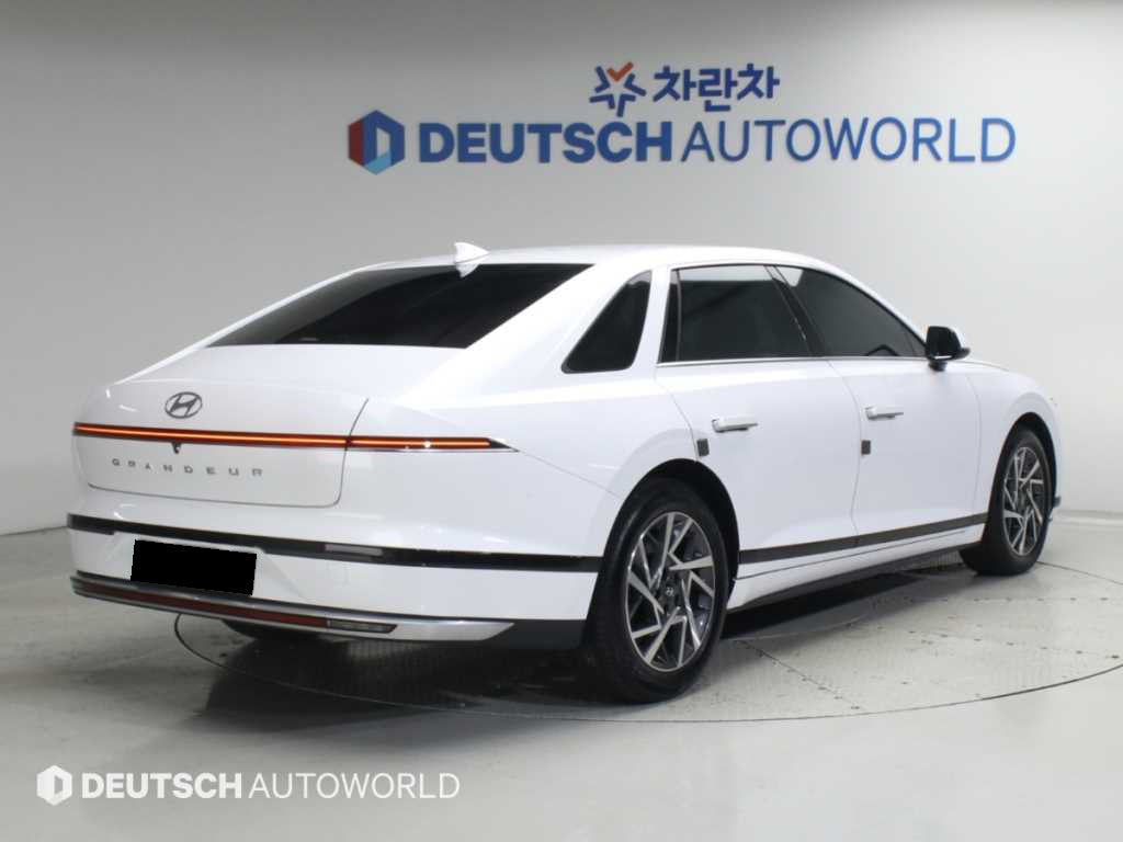 Hyundai Grandeur — photo 02
