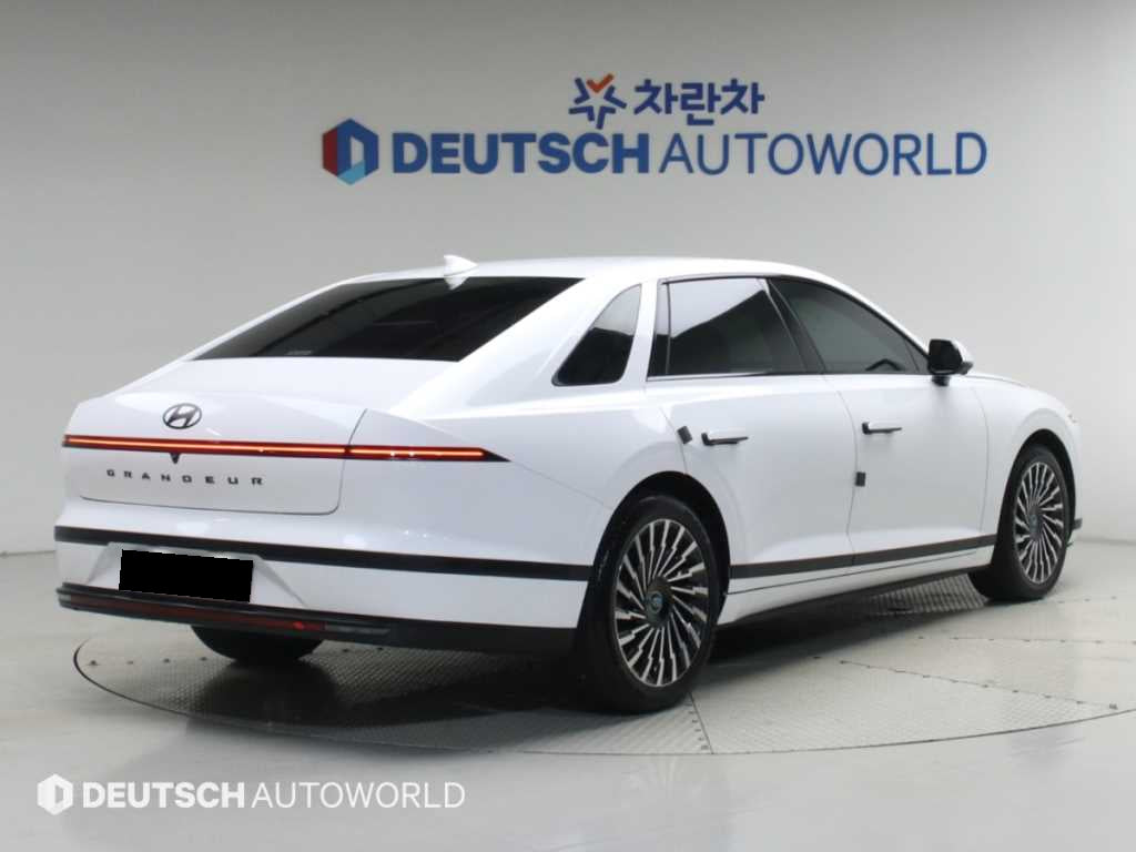 Hyundai Grandeur — photo 02