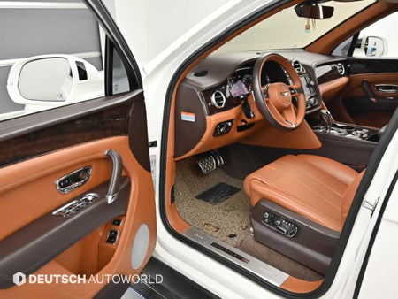 Bentley Bentayga — photo 11