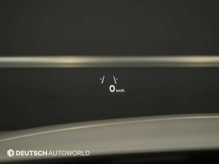 Bentley Bentayga — photo 17