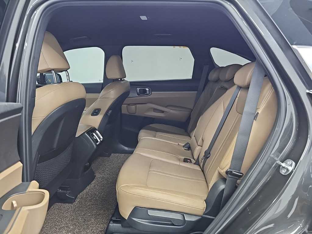 Kia Sorento — photo 12