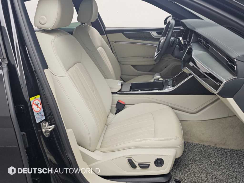 Audi A6 — photo 10