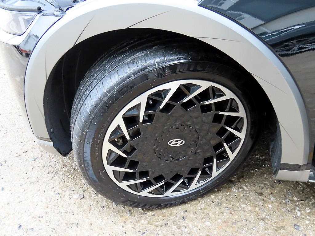 Hyundai Ioniq5 — photo 20