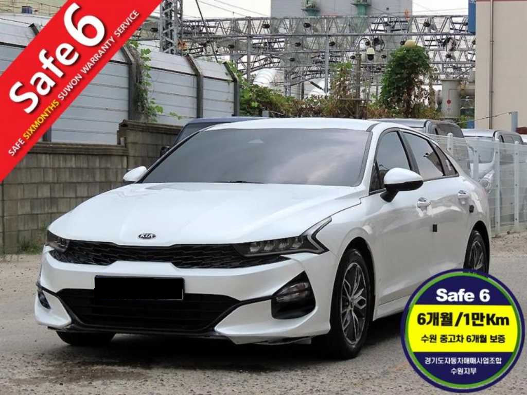 Kia K5 — photo 01