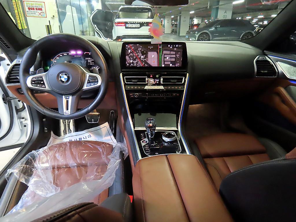BMW 8-Series — photo 10