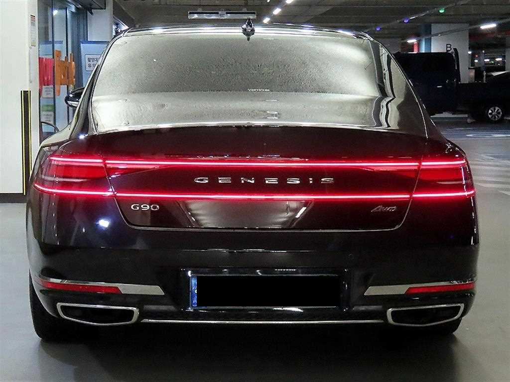 Genesis G90 — photo 05