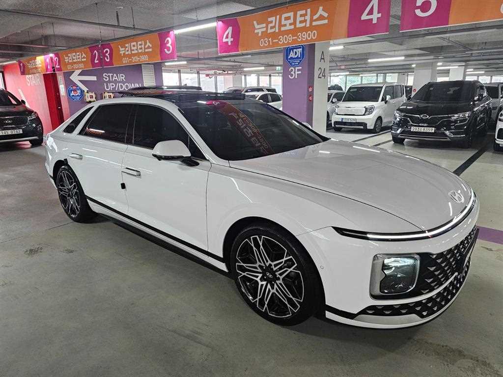 Hyundai Grandeur — photo 01