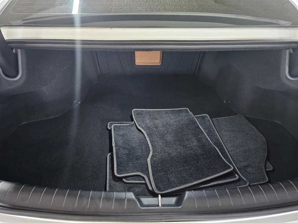 Hyundai Grandeur — photo 18