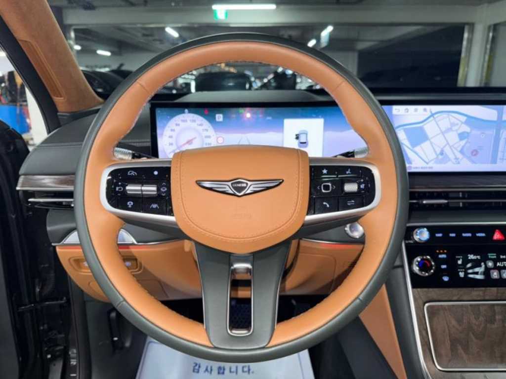 Genesis GV80 — photo 08
