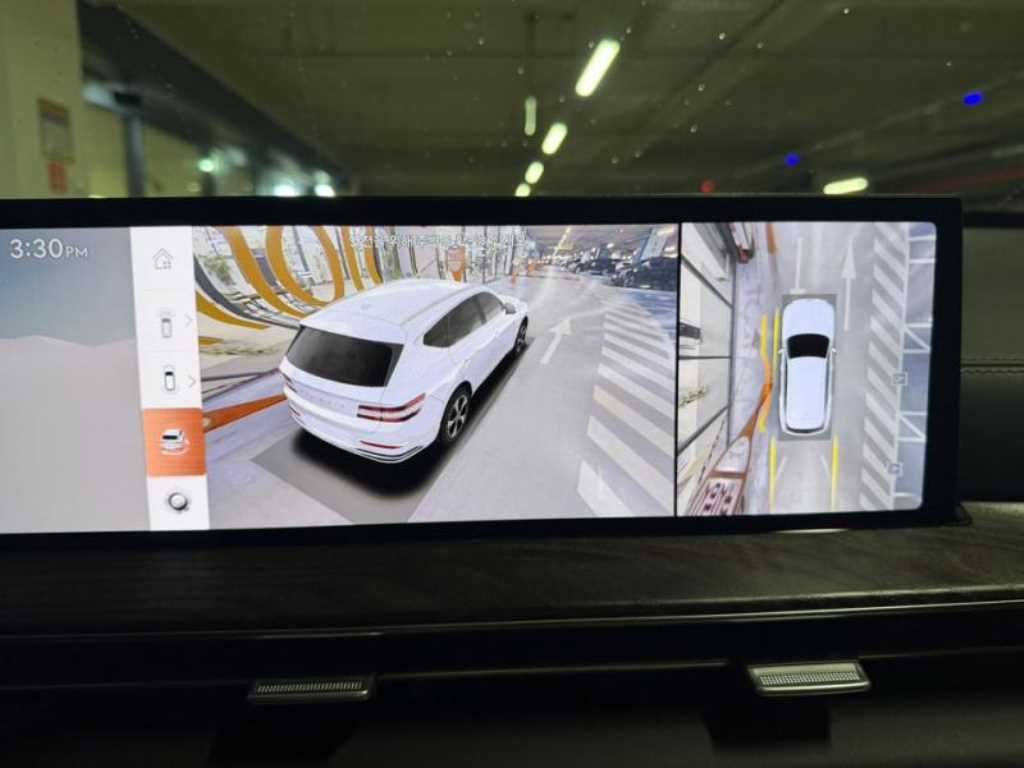 Genesis GV80 — photo 11