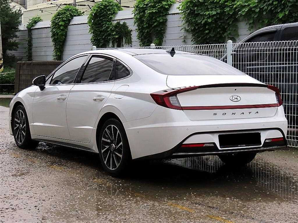 Hyundai Sonata — photo 03