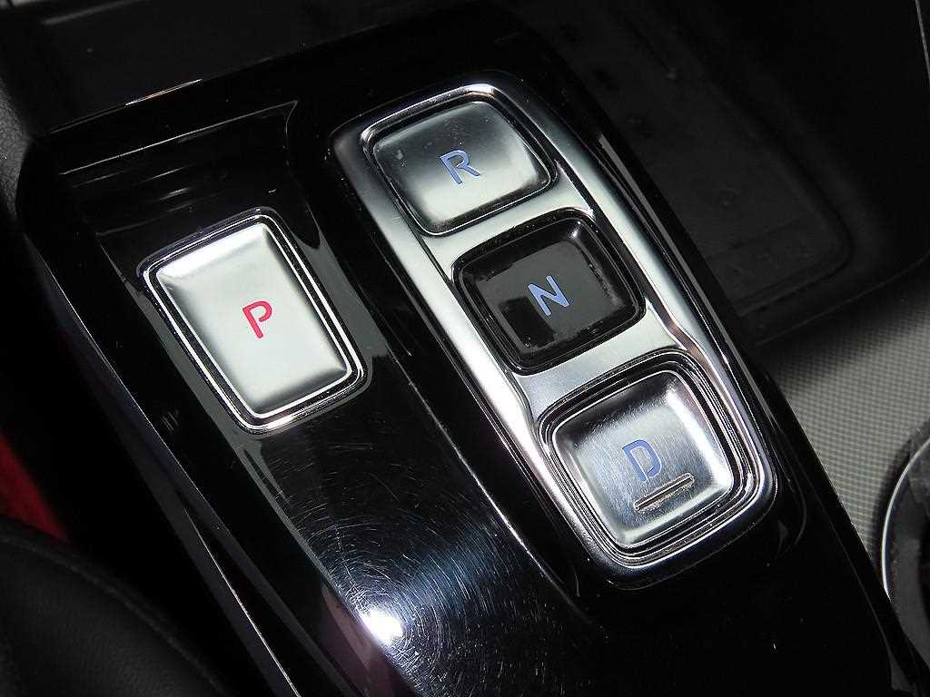 Hyundai Sonata — photo 11